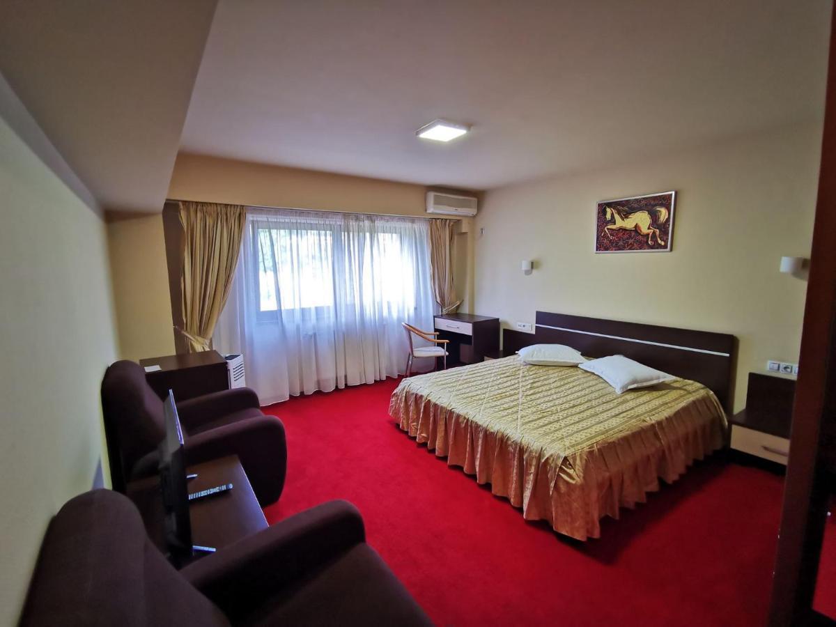 Hotel Severus Zalău Exterior foto